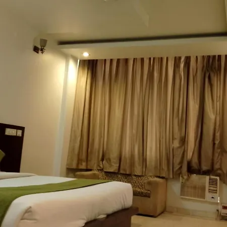 Hotel Le Grand Delhi